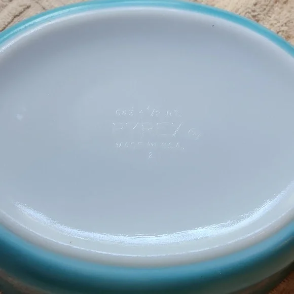 Pyrex Vintage snowflake 043 1.5 QT casserole and lid - Picture 8 of 8